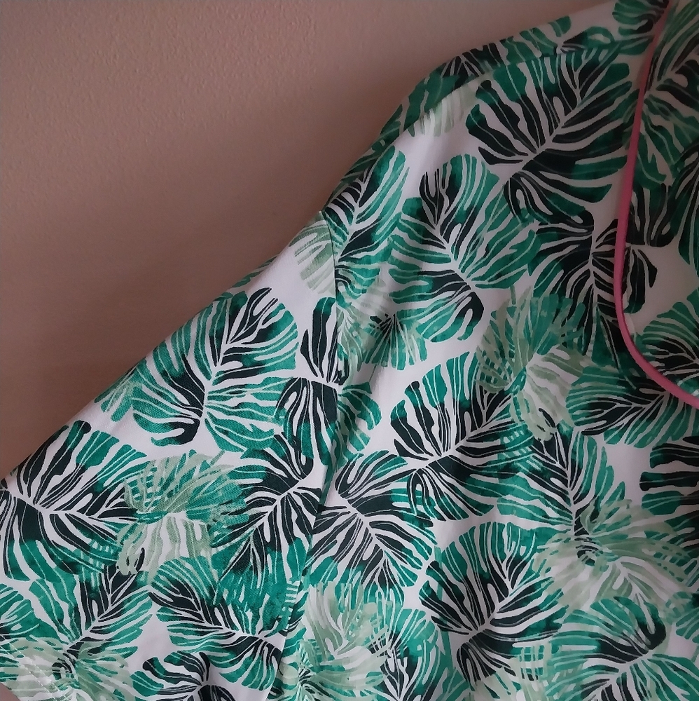 Room Service Green & White Tropical Leaf Print Cropped Pajama Set NWOT - Picture 5 of 7